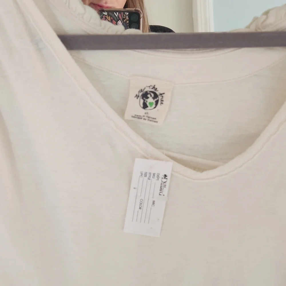 We the free top NWT - Picture 2 of 3